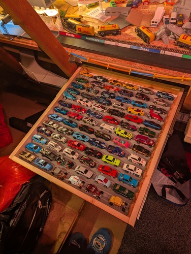 Hot wheels diecast - hot,